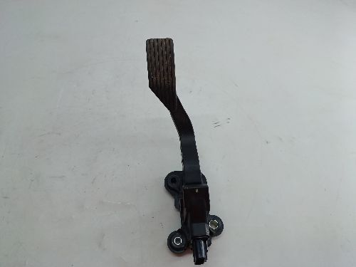 2014 MITSUBISHI Outlander 2.3 Diesel Accelerator Pedal