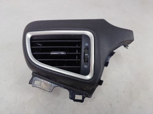 SUZUKI Sx4 S-cross 1.6 Petrol 2013-2016 Dash Vent Right Side Central
