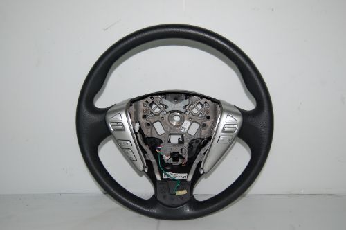 NISSAN Note 2014 1.2 petrol Steering Wheel