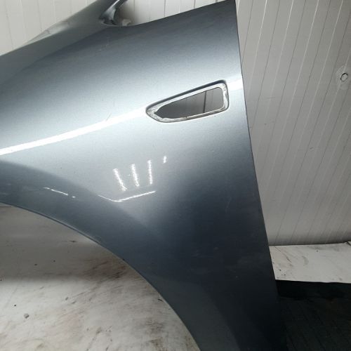 2009-2015 VAUXHALL Astra J Wing Right Side Silver Z183