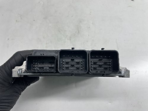 VOLVO V40 1.6 DIESEL 2013 5DR Engine ECU